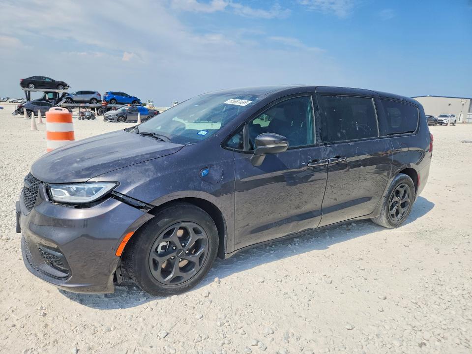 2023 Chrysler Pacifica VIN 2C4RC1L73PR506452 — COPART salvage auction photo