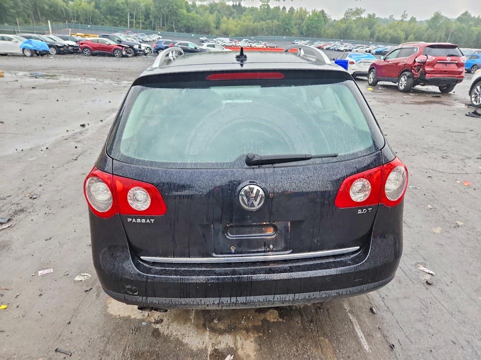 2009 Volkswagen Passat VIN WVWXK73C89E135346 COPART salvage auction — MINOR DENT/SCRATCHES, PA - CERT OF TITLE, sold $1,100 on 2026-09-15 (photo 6)