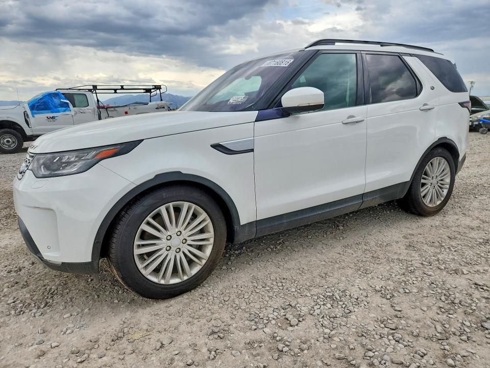 2018 Land rover Discovery VIN SALRT2RV3JA057421 COPART salvage auction — MINOR DENT/SCRATCHES, Salvage Title, sold $1,350 on 2026-09-18 (photo 1)