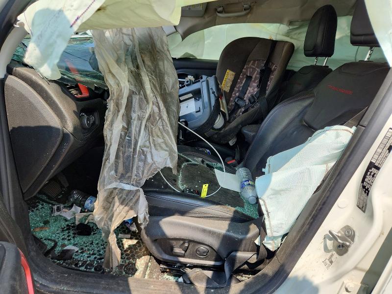2022 Jeep Renegade VIN ZACNJDC1XNPN69967 COPART salvage auction — ROLLOVER, In - Cert Of Title-Salvage Title, sold $1,750 on 2026-08-13 (photo 7)