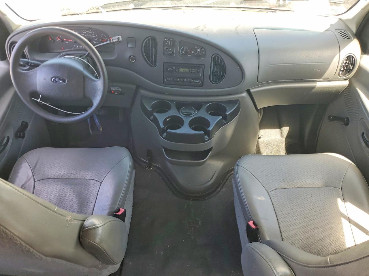 2008 Ford Econoline VIN 1FTNE14W98DB38636 COPART salvage auction — Front End, Sc - Salvage Title, sold $5,200 on 2026-09-23 (photo 8)
