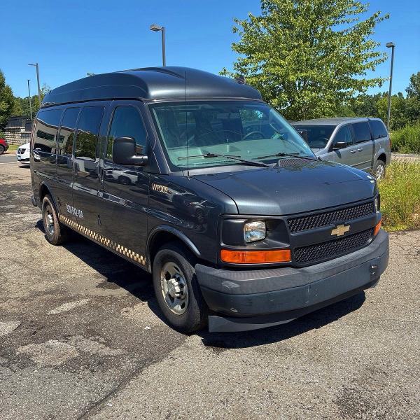 2017 Chevrolet Express 2500 VIN 1GAWGEFF0H1252716 COPART salvage auction — NORMAL WEAR, CT - CERTIFICATE OF TITLE (P), sold $12,800 on 2026-08-25 (photo 2)