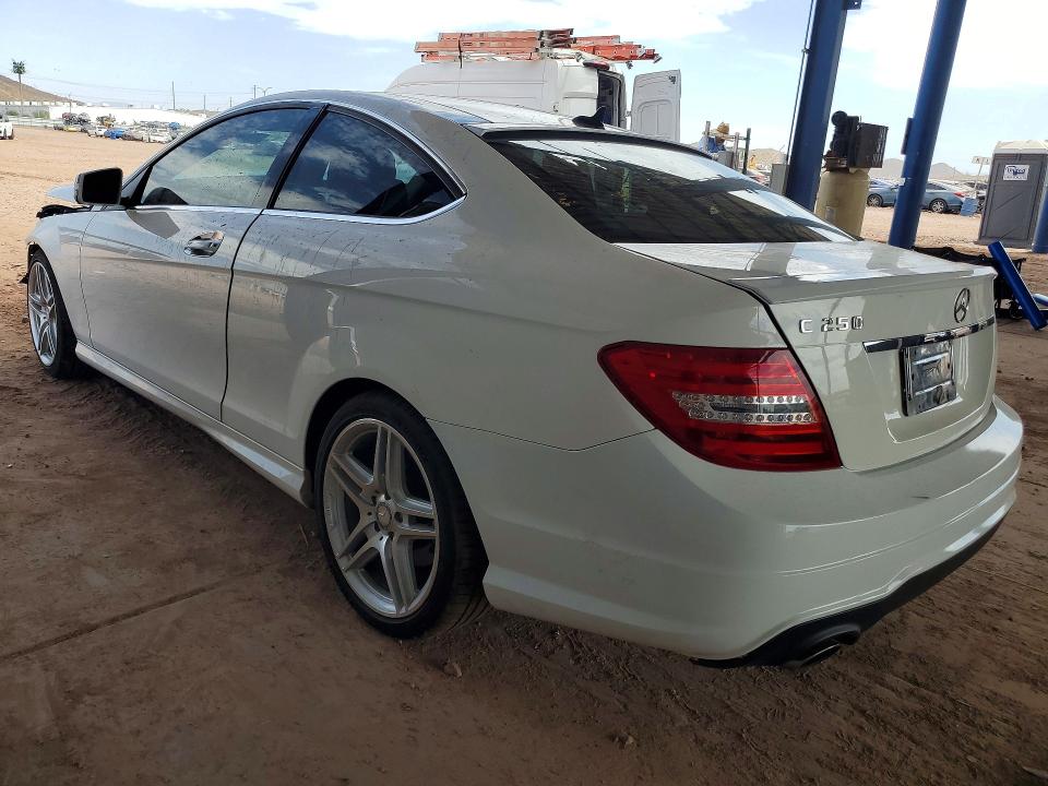 2013 Mercedes-benz C-klasse VIN WDDGJ4HB1DG036839 COPART salvage auction — FRONT END, Az - Cert Of Title - Salvage, sold $575 on 2026-08-13 (photo 2)