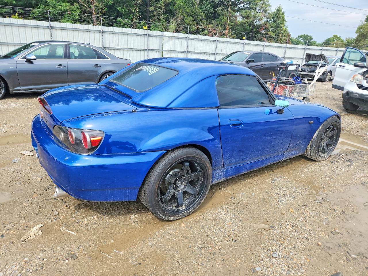 2005 Honda S2000 VIN JHMAP21425S004901 COPART salvage auction — Minor Dent/Scratches, VA - CERTIFICATE OF TITLE (P), sold $16,800 on 2026-09-01 (photo 3)
