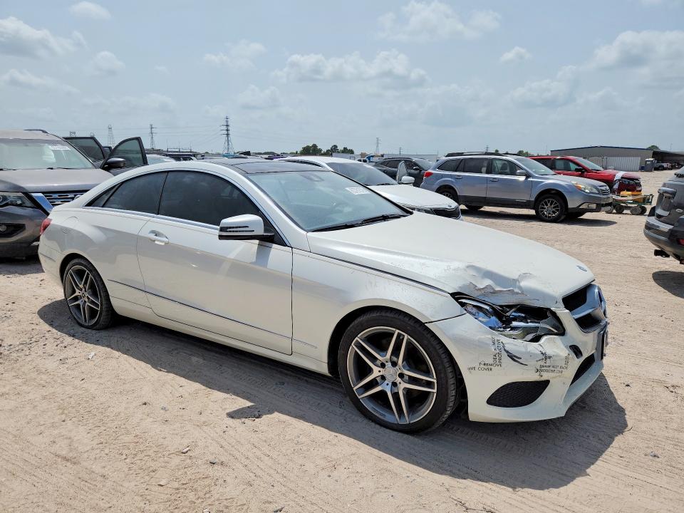 2014 Mercedes-benz E-klasse VIN WDDKJ5KB1EF230352 COPART salvage auction — FRONT END, TX - CERTIFICATE OF TITLE (P), sold $1,450 on 2026-08-18 (photo 4)