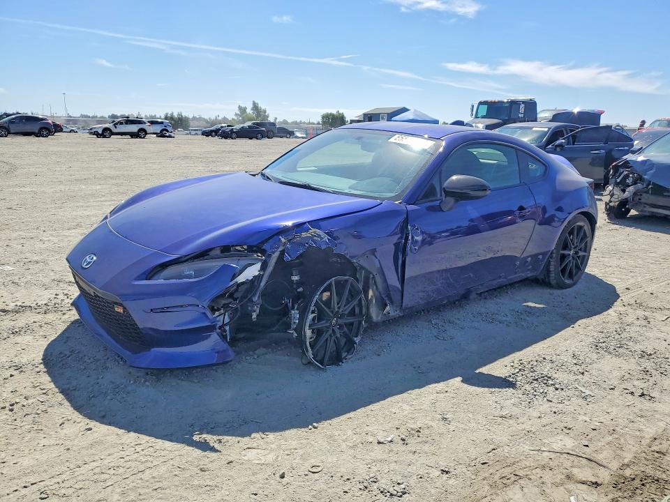 2025 Toyota Gr 86 VIN JF1ZNBE18S8760659 — COPART salvage auction photo