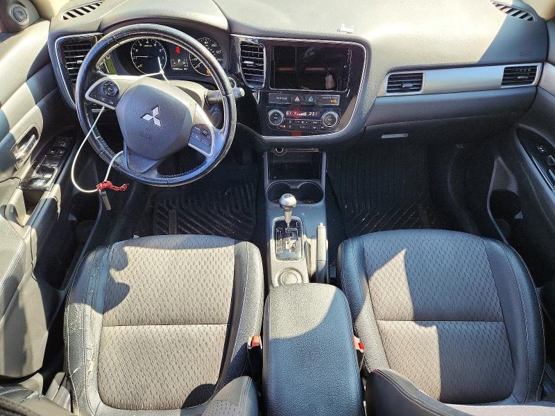 2015 Mitsubishi Outlander VIN JA4AD3A34FZ007793 COPART salvage auction — NORMAL WEAR, Nj - Certificate Of Title, sold $1,450 on 2026-09-04 (photo 8)