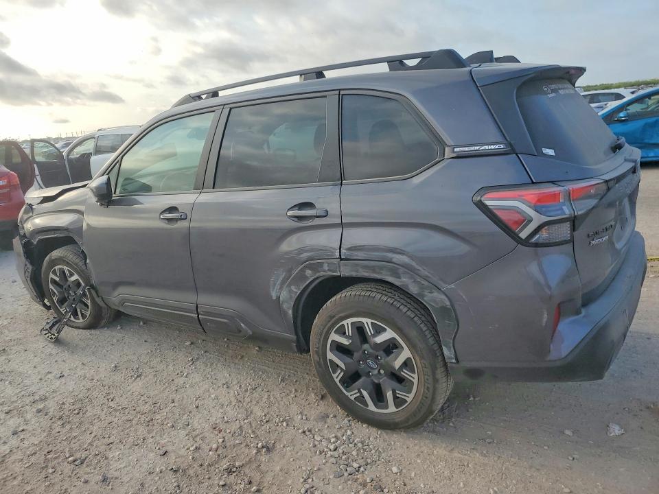 2026 Subaru Forester VIN 4S4SLDD69T3036483 COPART salvage auction — FRONT END, Tx - Salvage Vehicle Title, sold $8,700 on 2026-09-10 (photo 2)