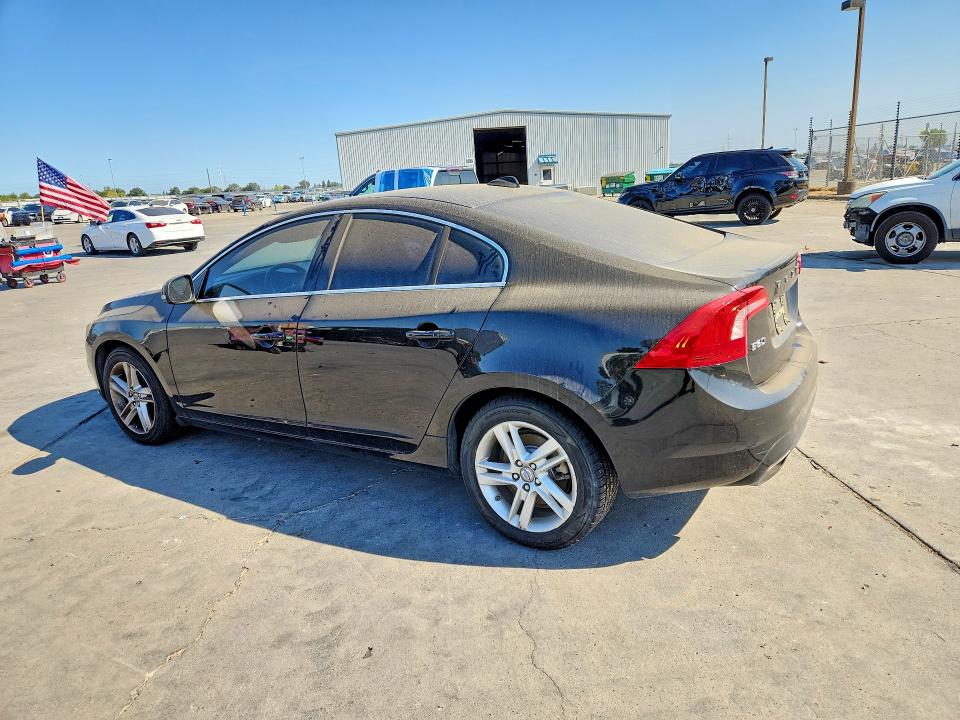 2015 Volvo S60 VIN YV126MFC8F1314444 COPART salvage auction — NORMAL WEAR, Ca - Dis/Dlr/Exp Only Clean Title, sold $200 on 2026-08-17 (photo 2)