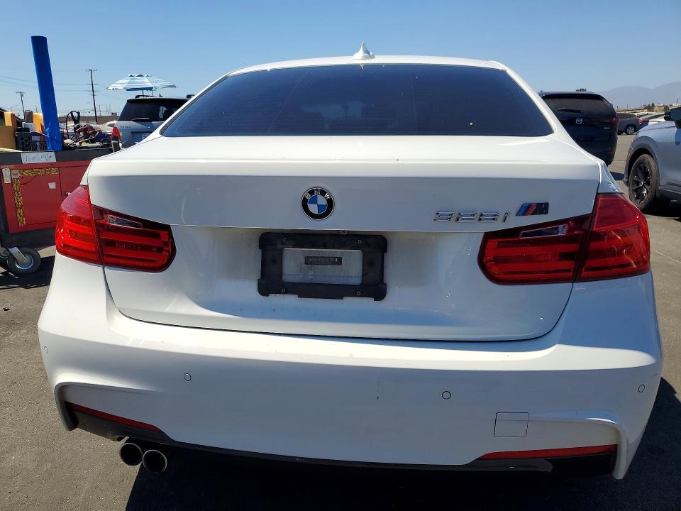 2014 BMW 3er VIN WBA3C1C58EK113964 COPART salvage auction — FRONT END, Ca - Salvage Certificate, sold $1,550 on 2026-08-19 (photo 6)