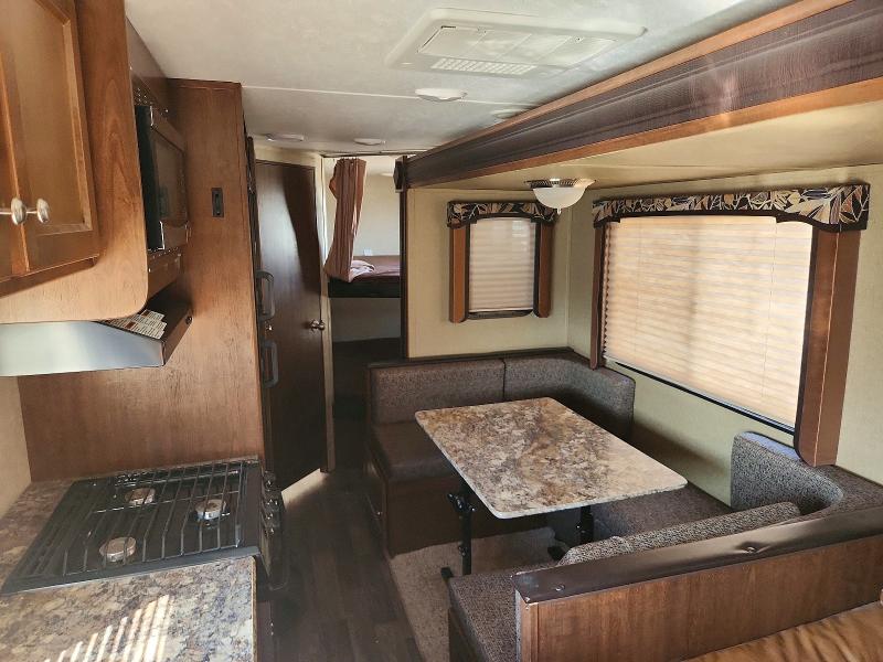 2016 Kutb VIN 4YDT28B27GN209279 COPART salvage auction — ROOF, WY - CERTIFICATE OF TITLE, sold $3,300 on 2026-09-11 (photo 6)