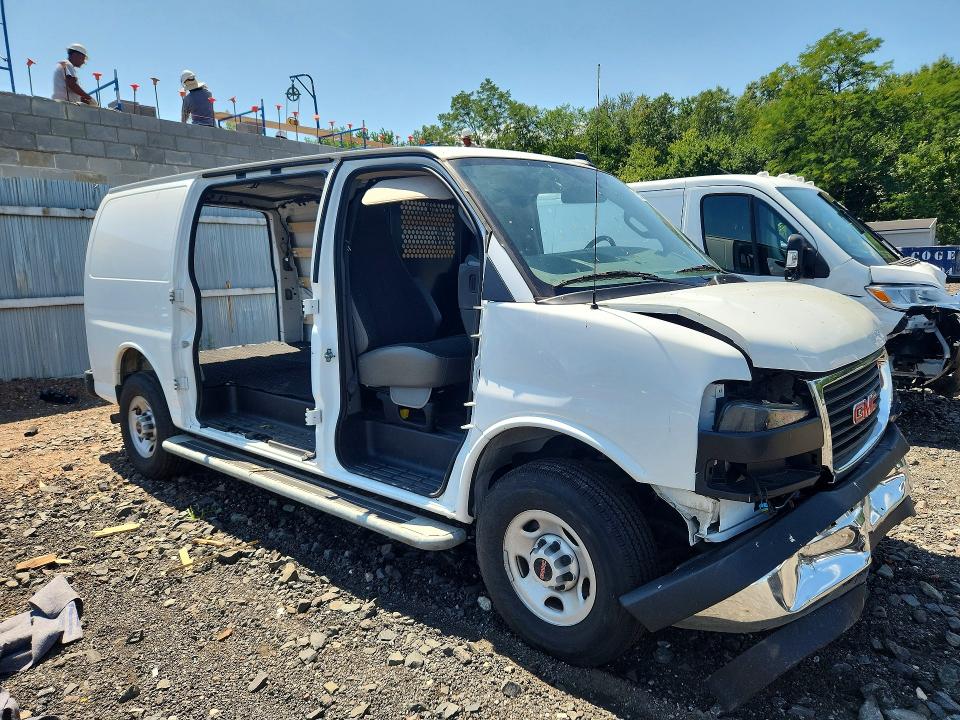 2025 Gmc Savana VIN 1GTW7AFP2S1224304 COPART salvage auction — FRONT END, Az - Certificate Of Title (P), sold $7,600 on 2026-08-13 (photo 4)