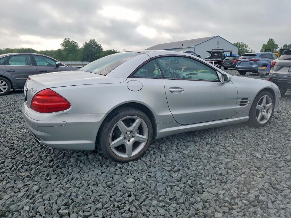 2003 Mercedes-benz Sl-class VIN WDBSK75F73F037023 COPART salvage auction — MINOR DENT/SCRATCHES, OH - CERT OF TITLE-REBUILT SALVAGE, sold $3,000 on 2026-08-20 (photo 3)