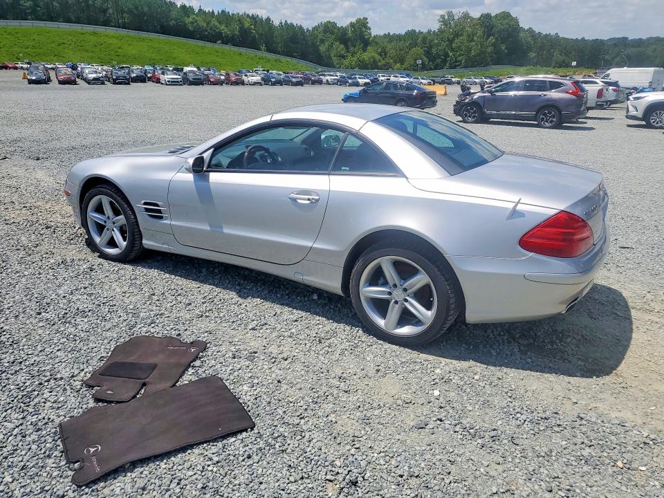 2005 Mercedes-benz Sl-class VIN WDBSK75F25F096516 COPART salvage auction — WATER/FLOOD, NC - DEALER ONLY SALVAGE TITLE, sold $2,600 on 2026-08-20 (photo 2)