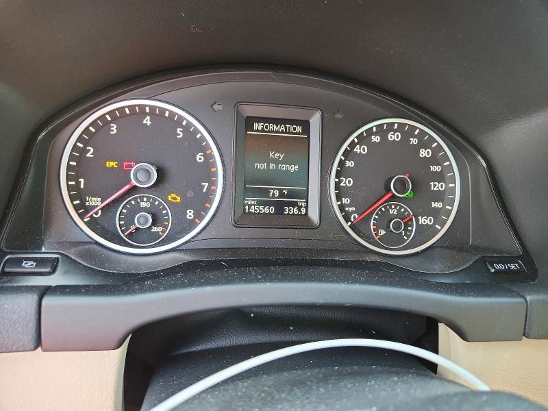 2011 Volkswagen Tiguan VIN WVGBV7AX2BW001063 COPART salvage auction — MINOR DENT/SCRATCHES, MO - CERTIFICATE OF TITLE, sold $700 on 2026-08-12 (photo 9)