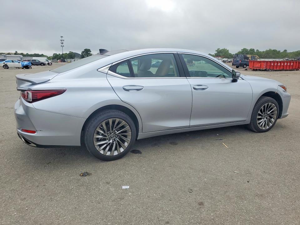 2024 Lexus ES VIN 58AFZ1B13RU180452 COPART salvage auction — WATER/FLOOD, NY - MV907A-FLOOD SALVAGE, sold $33,000 on 2026-08-21 (photo 3)
