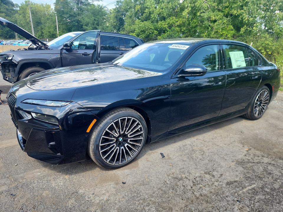 2026 BMW 7er VIN WBA33EJ03TCX86053 — COPART salvage auction photo