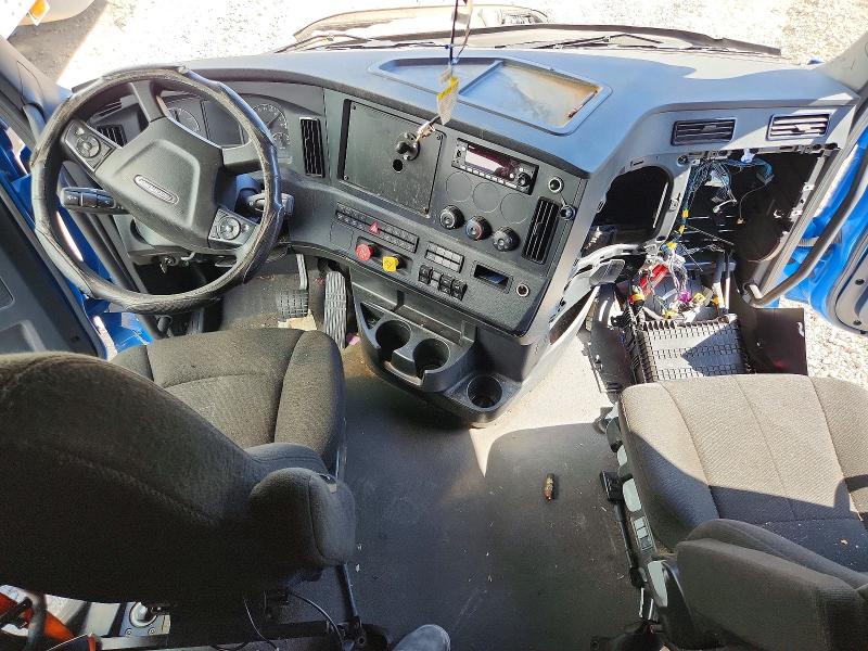 2025 Freightliner Cascadia 126 VIN 3AKJHHDR3SSVR4375 COPART salvage auction — FRONT END, NE - CERT OF TITLE-SALVAGE, sold $0 on 2026-09-23 (photo 8)