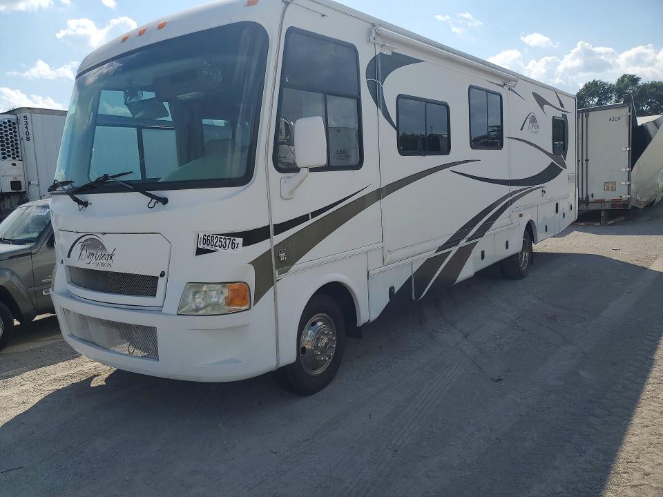 2011 Damon Day break VIN 1F66F5DY8B0A01019 COPART salvage auction — NORMAL WEAR, IN - CERT OF TITLE-SALVAGE TITLE (P), sold $2,600 on 2026-09-10 (photo 1)