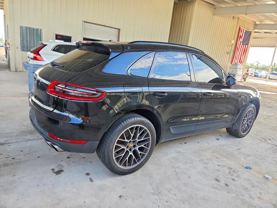 2017 Porsche Macan VIN WP1AB2A55HLB20342 COPART salvage auction — MINOR DENT/SCRATCHES, Fl - Cert Of Title-Slvg Rebld Flood, sold $4,650 on 2026-08-05 (photo 3)