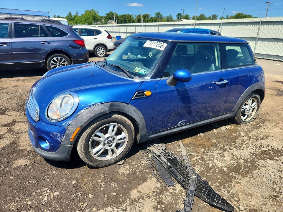 2013 Mini Cooper VIN WMWSU3C55DT689279 COPART salvage auction — FRONT END, Pa - Certificate Of Salvage, sold $400 on 2026-08-11 (photo 1)