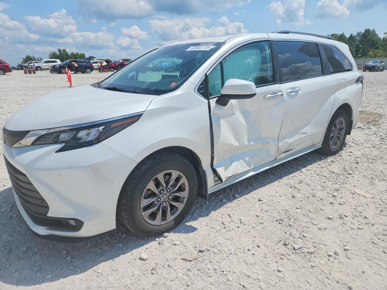 2025 Toyota Sienna VIN 5TDYSKFC4SS165530 — COPART salvage auction photo