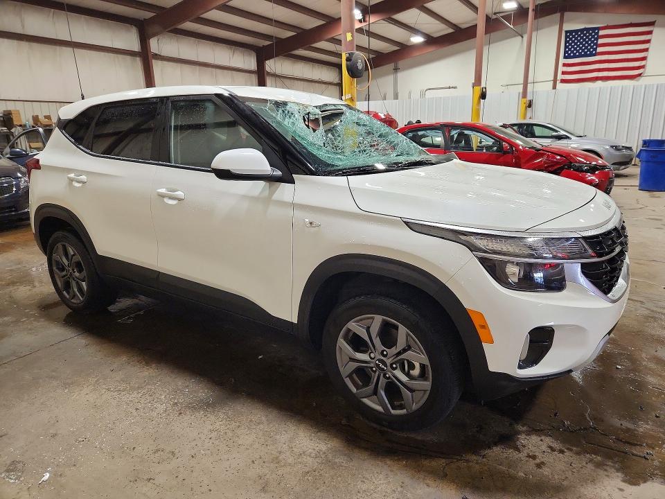 2025 Kia Seltos VIN KNDEPCAA6S7800595 COPART salvage auction — ROOF, Pa - Certificate Of Salvage, sold $6,700 on 2026-09-16 (photo 4)