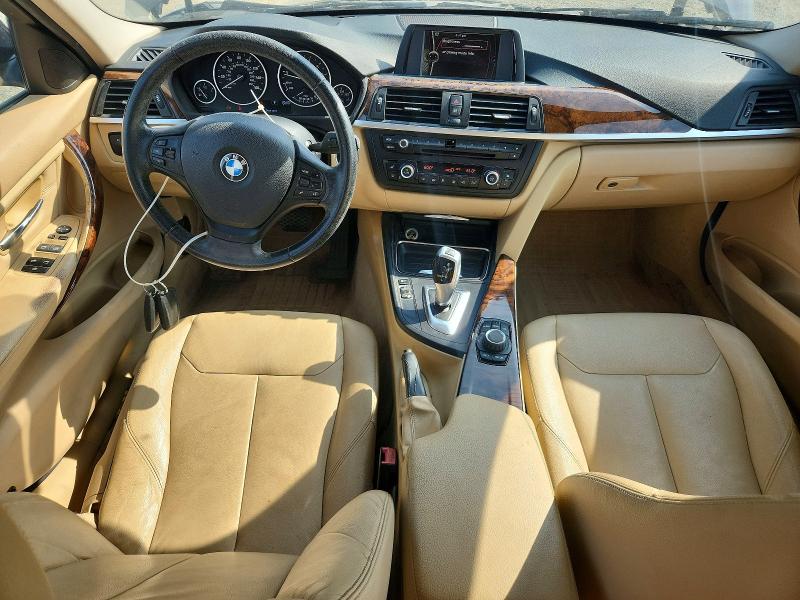 2013 BMW 3er VIN WBA3B5C50DF590776 COPART salvage auction — NORMAL WEAR, Mt - Certificate Of Title, sold $3,150 on 2026-08-11 (photo 8)