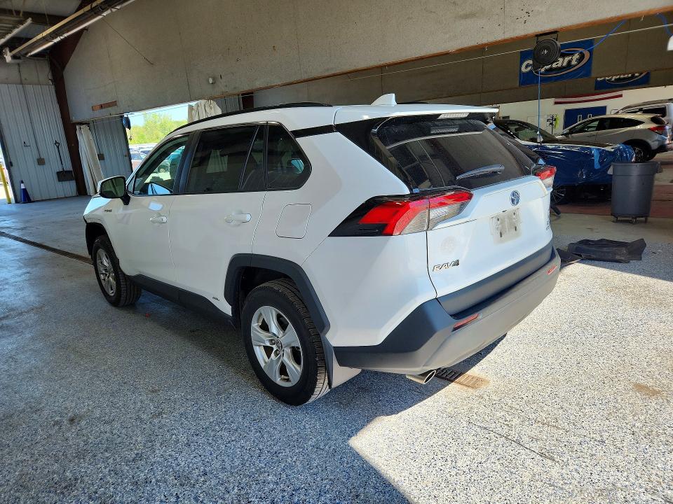 2021 Toyota Rav 4 VIN 4T3RWRFV8MU035772 COPART salvage auction — FRONT END, Tn - Salvage Certificate, sold $11,400 on 2026-08-24 (photo 2)