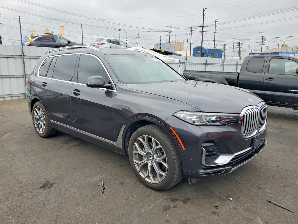 2019 BMW X7 VIN 5UXCW2C51KL089916 COPART salvage auction — MINOR DENT/SCRATCHES, CA - DIS/DLR/EXP ONLY CLEAN TITLE (P), sold $28,900 on 2026-09-04 (photo 4)