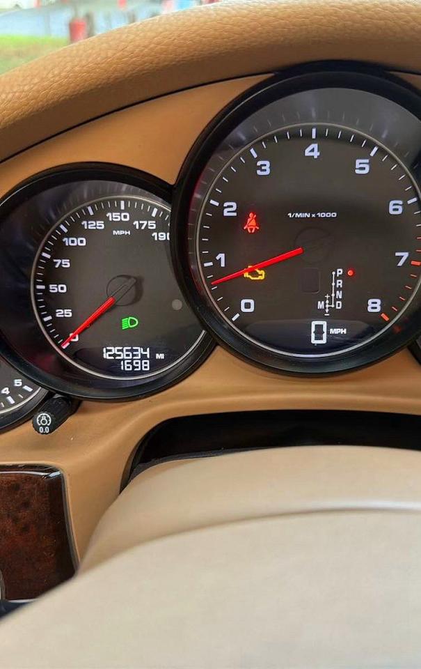 2015 Porsche Panamera VIN WP0AA2A72FL000498 COPART salvage auction — Normal Wear, GA - CERTIFICATE OF TITLE (P), sold $9,500 on 2026-09-03 (photo 8)