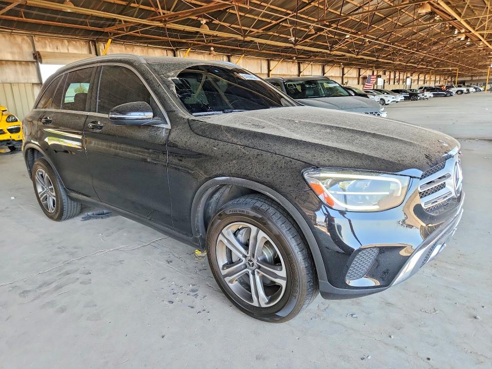 2020 Mercedes-benz Glc VIN WDC0G8DB4LF694399 COPART salvage auction — NORMAL WEAR, Az - Certificate Of Title, sold $10,000 on 2026-08-17 (photo 4)