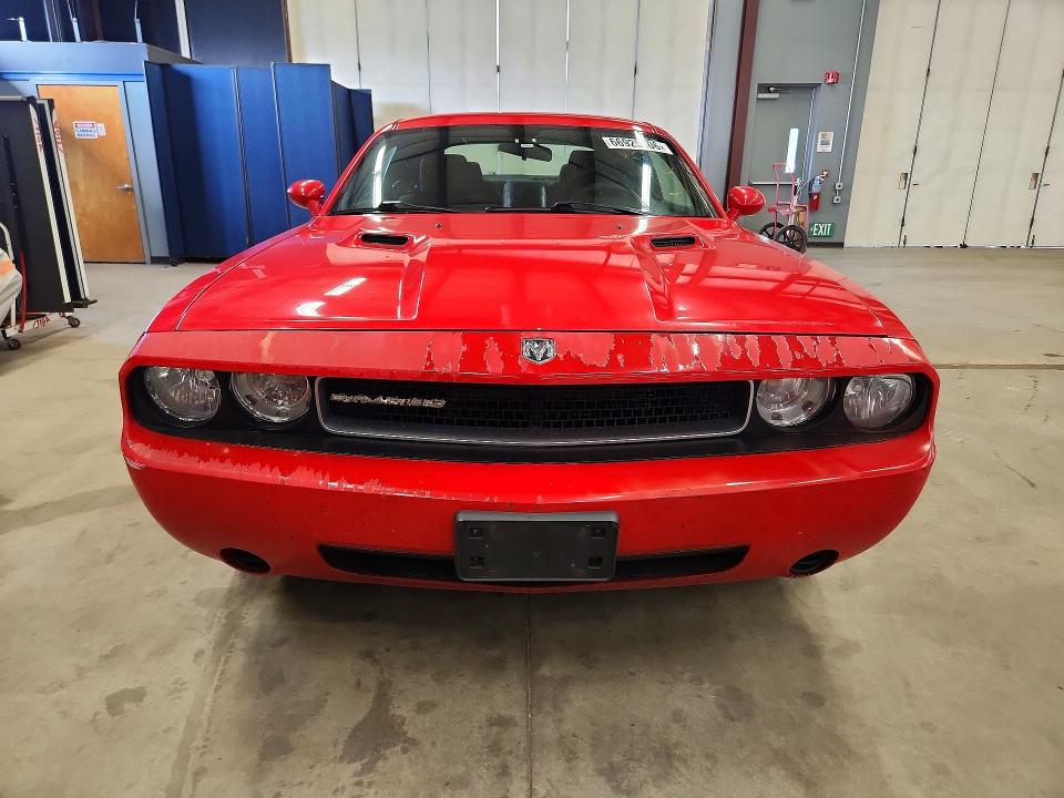 2010 Dodge Challenger VIN 2B3CJ4DV4AH322923 COPART salvage auction — MINOR DENT/SCRATCHES, CT - CERTIFICATE OF TITLE (P), sold $0 on 2026-09-16 (photo 5)