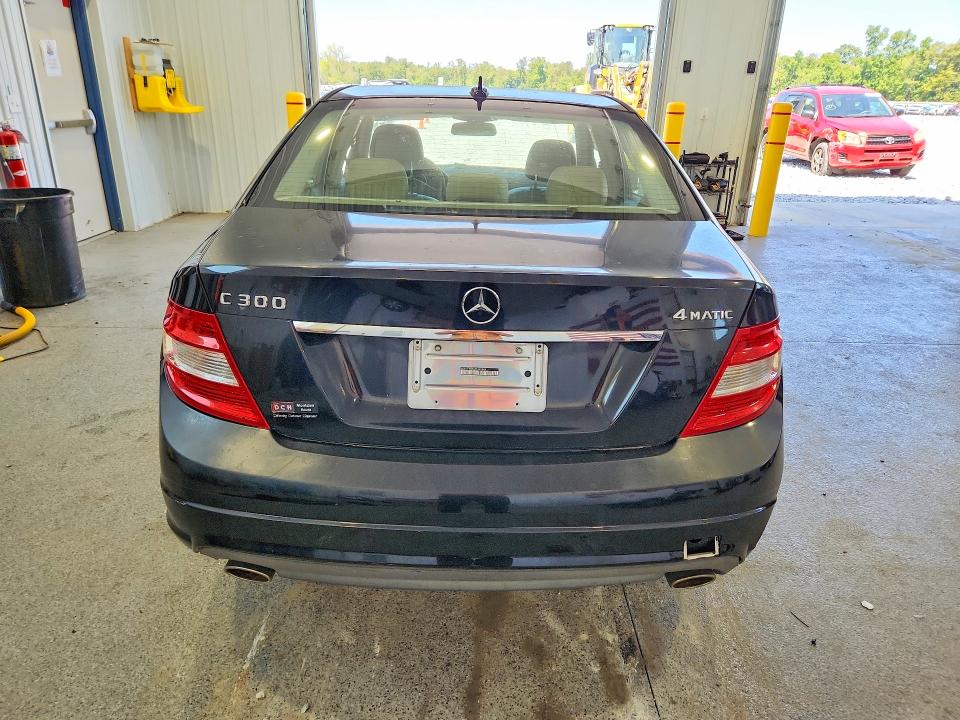 2010 Mercedes-benz C class VIN WDDGF8BB8AF445844 COPART salvage auction — WATER/FLOOD, OH - CERT OF TITLE-FLOOD VEHICLE, sold $425 on 2026-08-21 (photo 6)