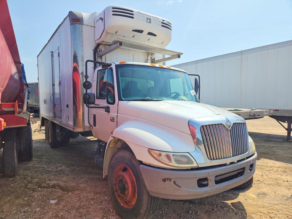 2007 International VIN 1HTMMAAL07H470676 COPART salvage auction — MINOR DENT/SCRATCHES, AL - CERTIFICATE OF TITLE, sold $1,200 on 2026-10-09 (photo 4)