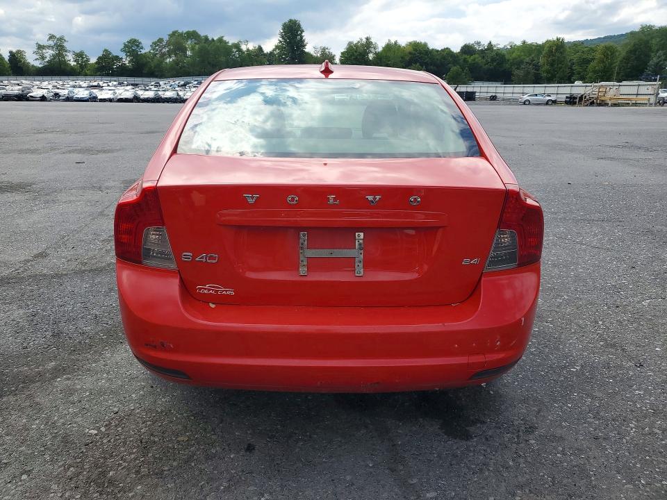 2009 Volvo S40 VIN YV1MS390092467589 COPART salvage auction — MECHANICAL, Pa - Non Public Clean Title, sold $350 on 2026-08-29 (photo 6)