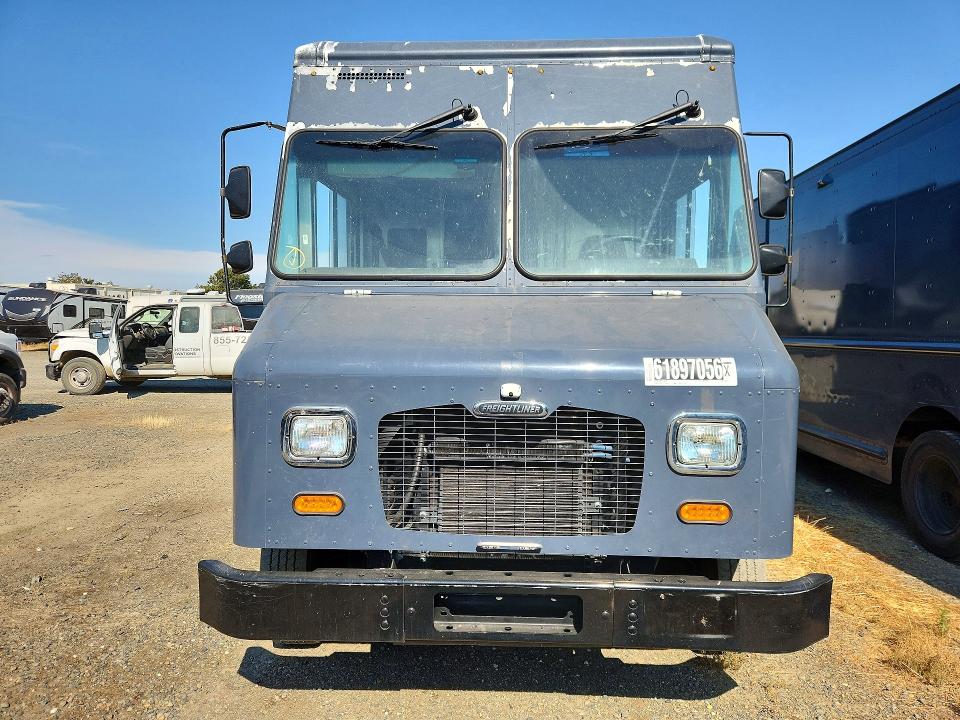 2020 Freightliner Mt45g VIN 4UZAC2EA2LCLZ6911 COPART salvage auction — NORMAL WEAR, CA - DIS/DLR/EXP ONLY CLEAN TITLE, sold $0 on 2026-09-10 (photo 5)