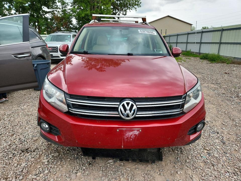 2015 Volkswagen Tiguan VIN WVGBV7AX4FW098949 COPART salvage auction — FRONT END, NY - CERTIFICATE OF TITLE, sold $1,250 on 2026-08-17 (photo 5)