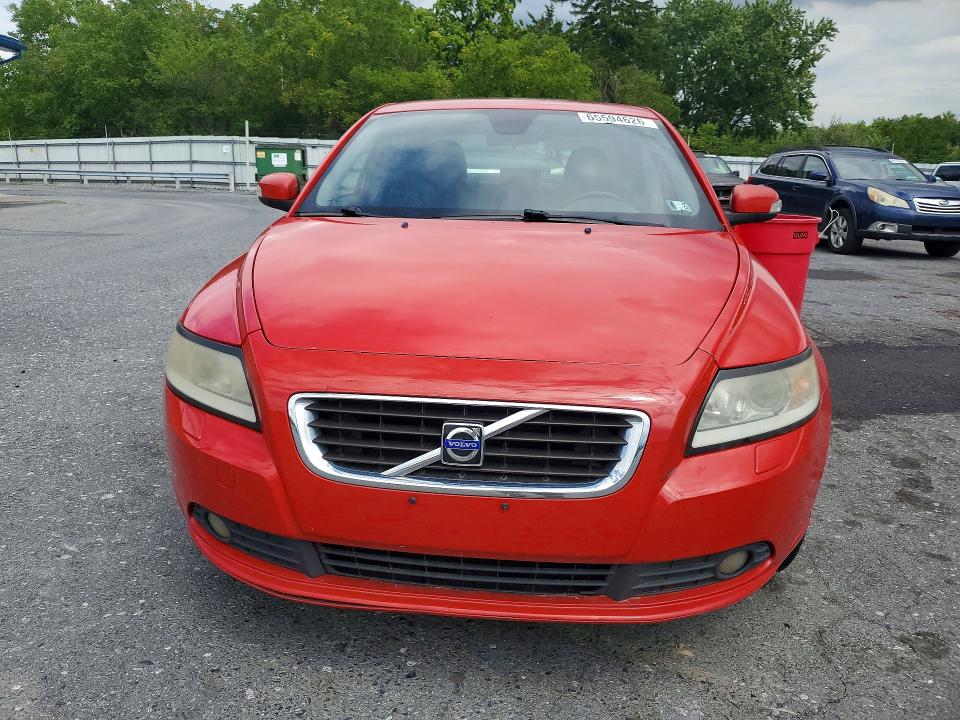 2009 Volvo S40 VIN YV1MS390092467589 COPART salvage auction — MECHANICAL, Pa - Non Public Clean Title, sold $350 on 2026-08-29 (photo 5)