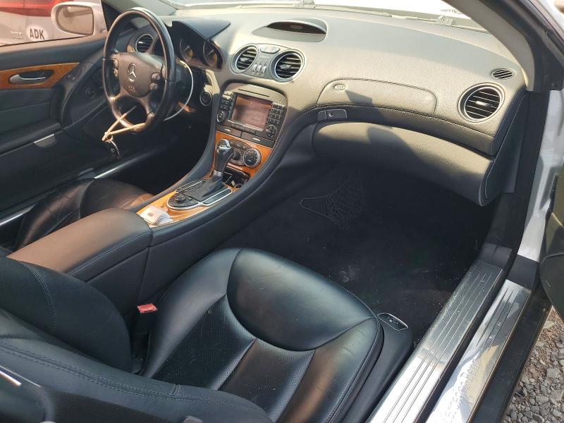 2007 Mercedes-benz Sl-class VIN WDBSK71F37F122453 COPART salvage auction — MINOR DENT/SCRATCHES, OK - CERT OF TITLE-SALVAGE, sold $600 on 2026-08-18 (photo 8)