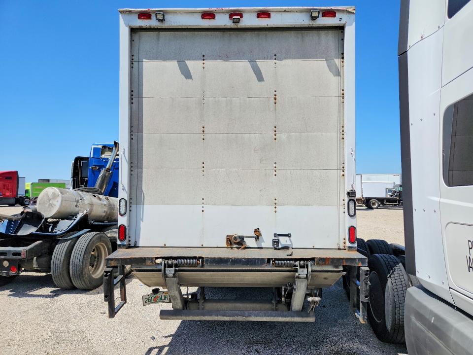 2018 Frht - freightliner VIN 1FVACWFB3JHJN5754 COPART salvage auction — SIDE, TX - SALVAGE VEHICLE TITLE (P), sold $5,100 on 2026-09-23 (photo 6)
