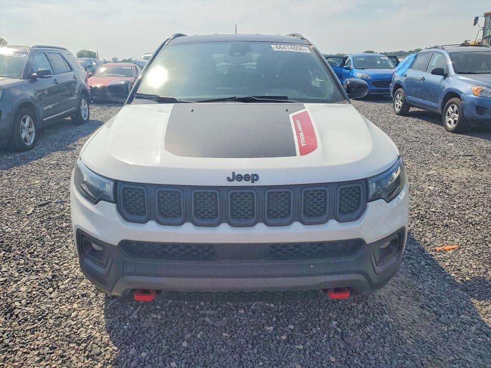 2023 Jeep Compass VIN 3C4NJDDN3PT565064 COPART salvage auction — HAIL, KS - CERT OF TITLE-SALVAGE, sold $9,800 on 2026-10-15 (photo 5)