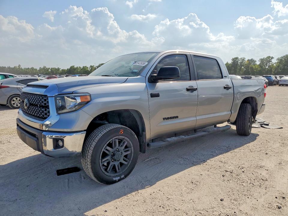2021 Toyota Tundra VIN 5TFDY5F13MX960014 — COPART salvage auction photo