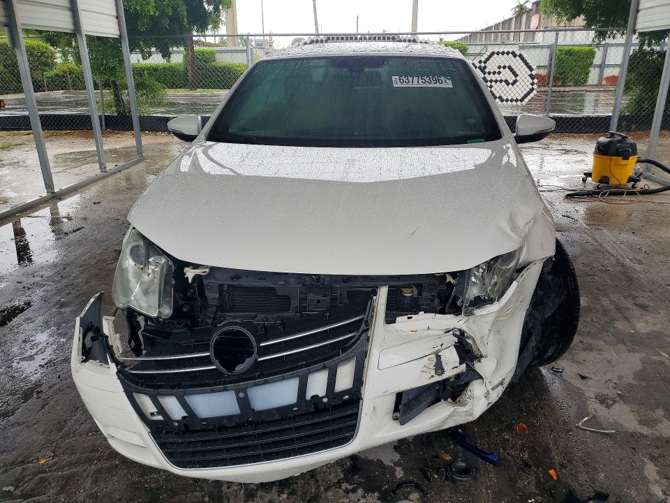 2010 Volkswagen Eos VIN WVWFA7AH7AV011795 COPART salvage auction — FRONT END, Fl - Cert Of Title Slvg Rebuildable, sold $1,200 on 2026-08-17 (photo 5)