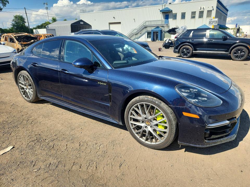 2019 Porsche Panamera VIN WP0AE2A76KL123123 COPART salvage auction — SIDE, Qc - Gravement Accidente, sold $32,750 on 2026-09-08 (photo 4)