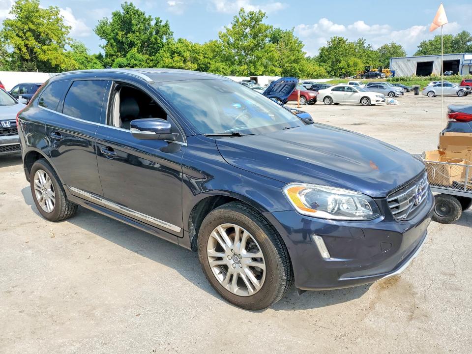 2016 Volvo Xc60 VIN YV4612RM1G2861109 COPART salvage auction — MINOR DENT/SCRATCHES, Mo - Certificate Of Title, sold $4,900 on 2026-08-07 (photo 4)