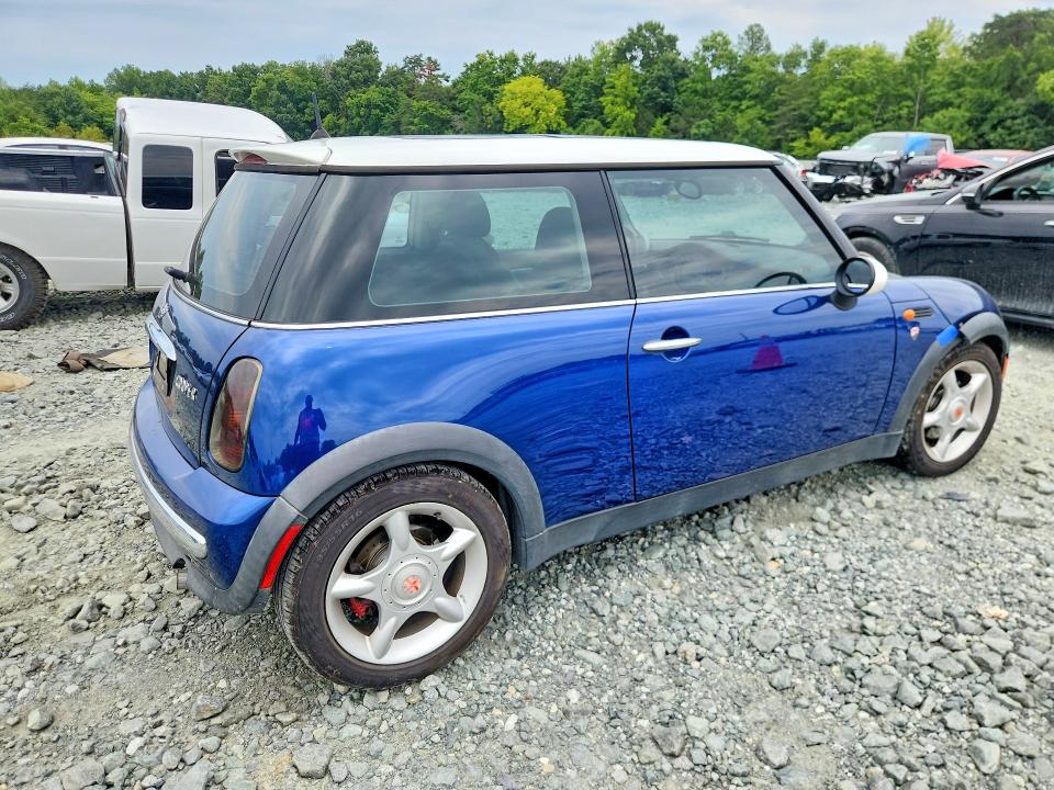 2003 Mini Cooper VIN WMWRC33483TC41063 COPART salvage auction — FRONT END, NC - DEALER ONLY CLEAN TITLE, sold $150 on 2026-08-19 (photo 3)