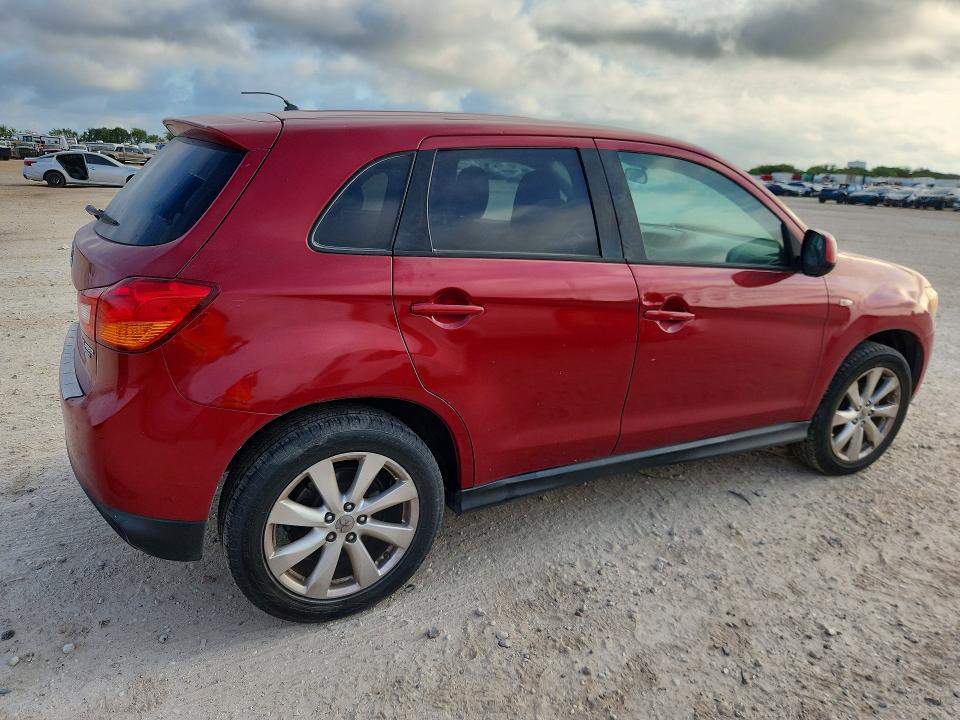 2015 Mitsubishi Outlander VIN 4A4AP3AU9FE060253 COPART salvage auction — NORMAL WEAR, Tx - Certificate Of Title, sold $2,425 on 2026-08-27 (photo 3)