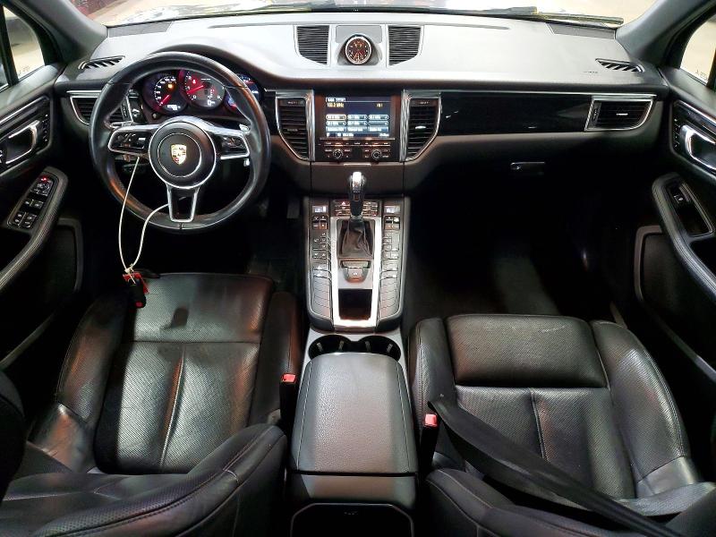2016 Porsche Macan VIN WP1AB2A58GLB47520 COPART salvage auction — MINOR DENT/SCRATCHES, MA - CERT OF TITLE-SALVAGE (P), sold $750 on 2026-08-06 (photo 8)