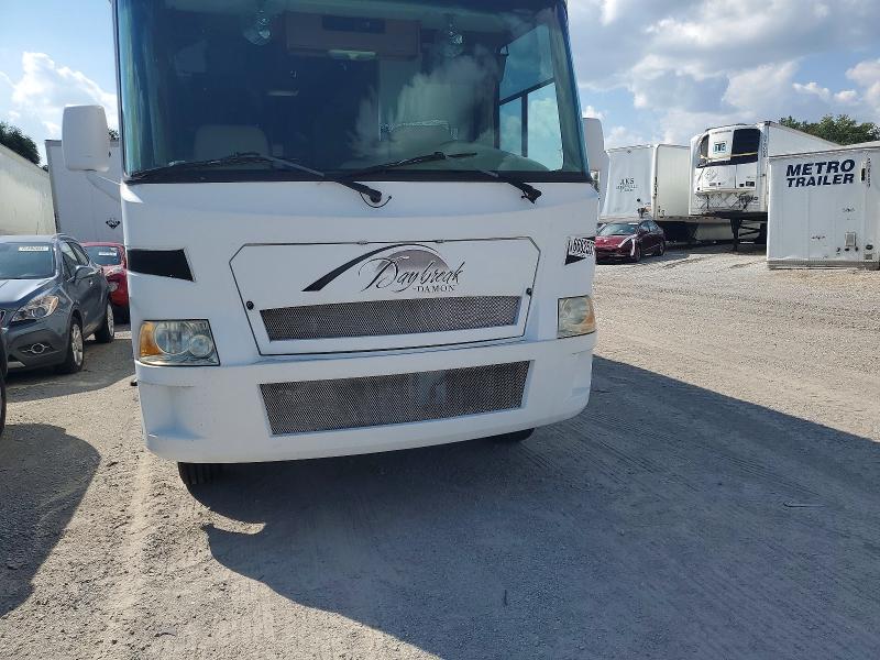 2011 Damon Day break VIN 1F66F5DY8B0A01019 COPART salvage auction — NORMAL WEAR, IN - CERT OF TITLE-SALVAGE TITLE (P), sold $2,600 on 2026-09-10 (photo 7)